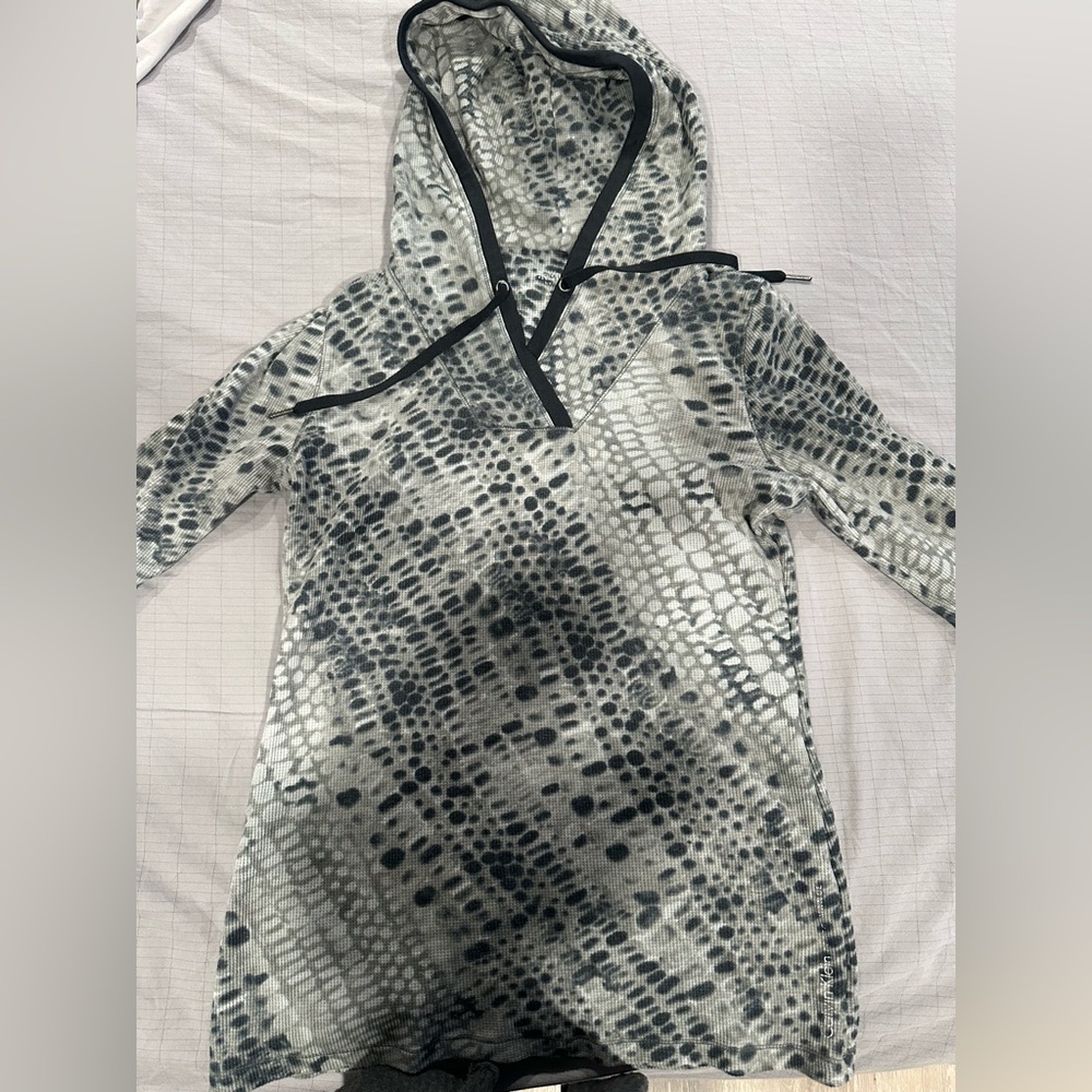 Calvin Klein Performance Gray and Black Patterned Hoodie size xl